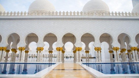 CSODÁLATOS EMIRÁTUSOK: ABU DHABI – DUBAI