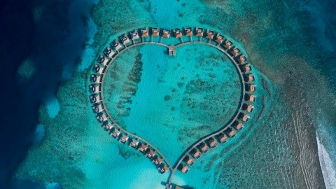 Radisson Blu Resort Maldives (Huruelhi) - Maldív-szigetek - Atol Ari - 2025.09.28. (V) - 10.06. (H)