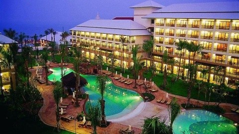 Ravindra Beach Resort & Spa - 4 csillagos szállás - Thaiföld, Pattaya - Reggeli