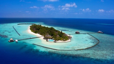Komandoo Resort