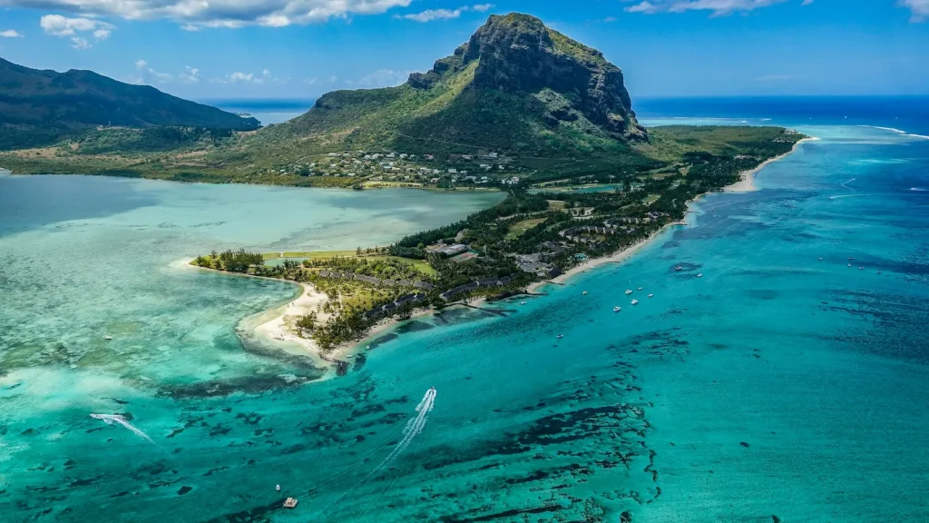 A Le Morne-félsziget és a lagúna felülről, Mauritius